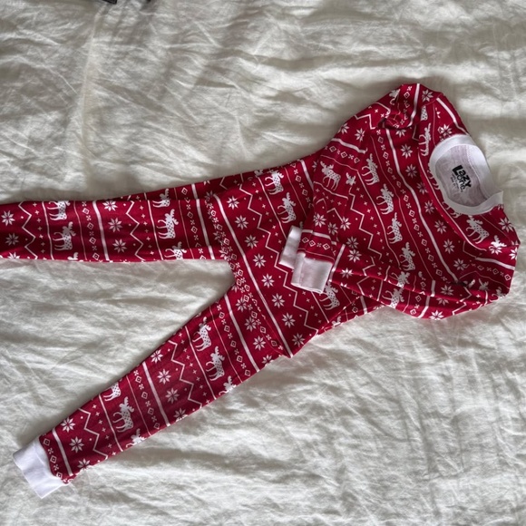 Christmas Nordic Moose Kid's Long Sleeve PJ in size 3T - Picture 3 of 3